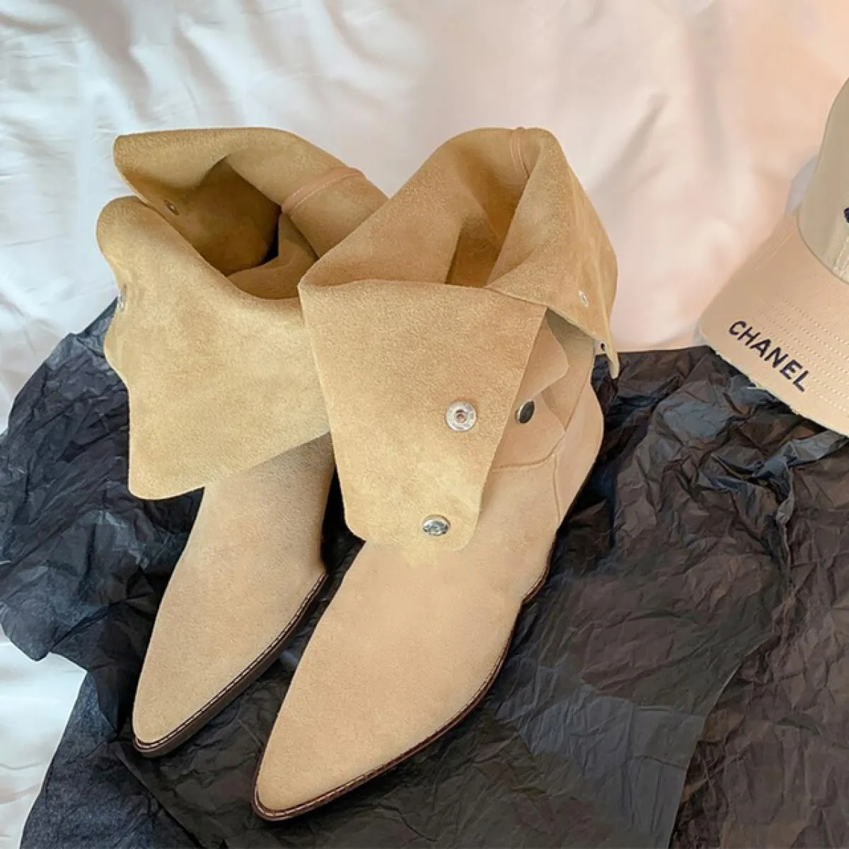 2023 inverno a metà polpaccio stivali da moto di marca di lusso scarpe da donna nuovi tacchi medi stivali Chelsea gladiatore pom