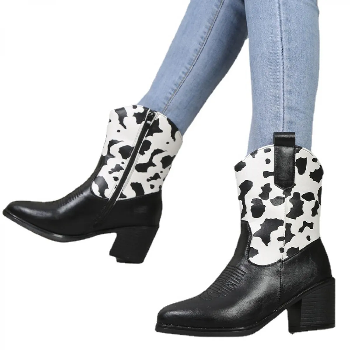 2023 Punta a punta New Chunky a metà polpaccio Chelsea Boots Donna Tacchi medi Moto Neve Botas Goth Inverno Designer Pumps Muje