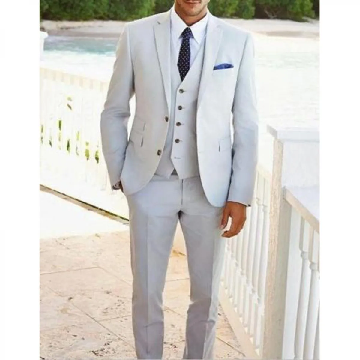 Abiti da uomo da lavoro a 3 pezzi Abiti da uomo slim fit grigio chiaro Blazer da sposa (giacca + pantaloni + gilet) Traje De N