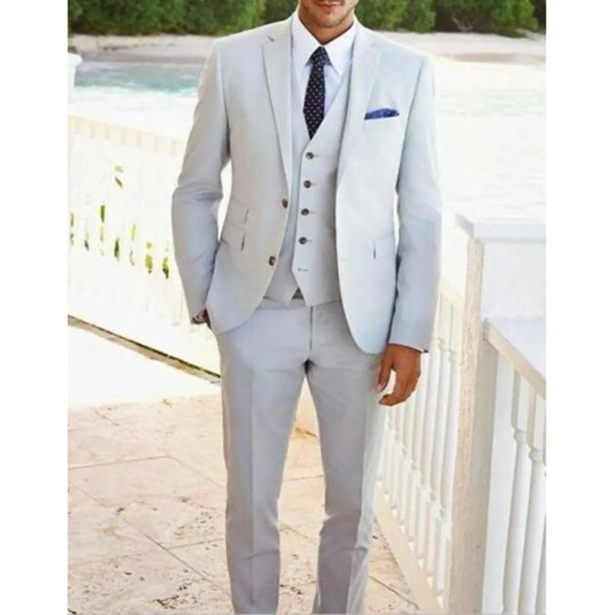 Abiti da uomo da lavoro a 3 pezzi Abiti da uomo slim fit grigio chiaro Blazer da sposa (giacca + pantaloni + gilet) Traje De N