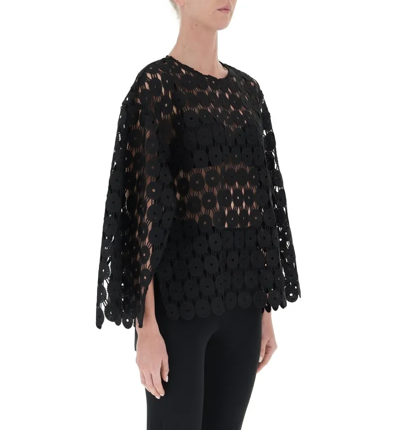 Blusa in macramè