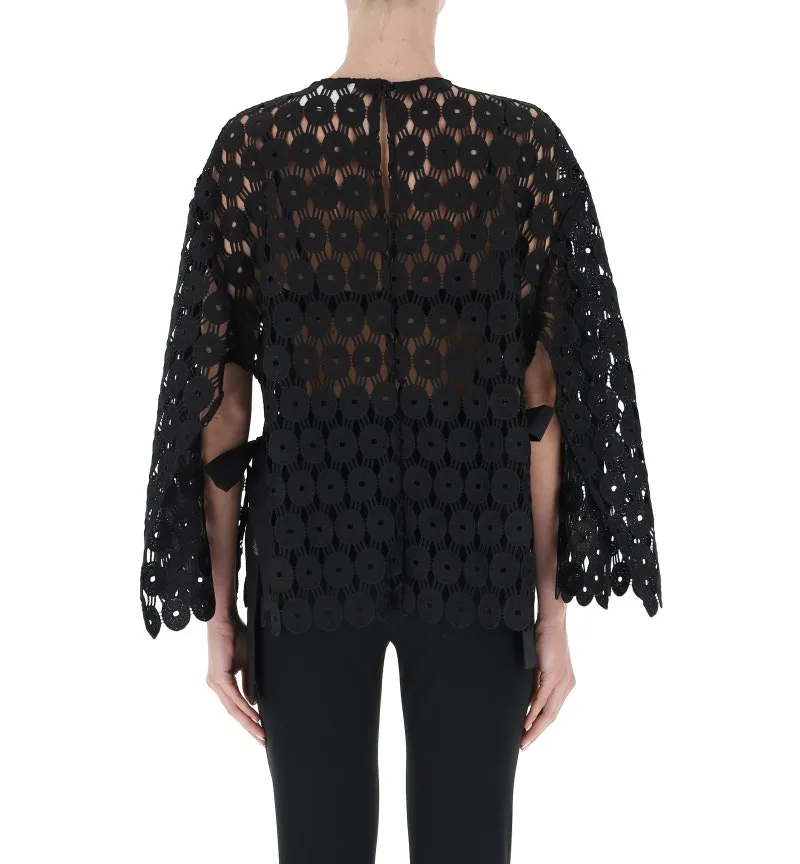 Blusa in macramè