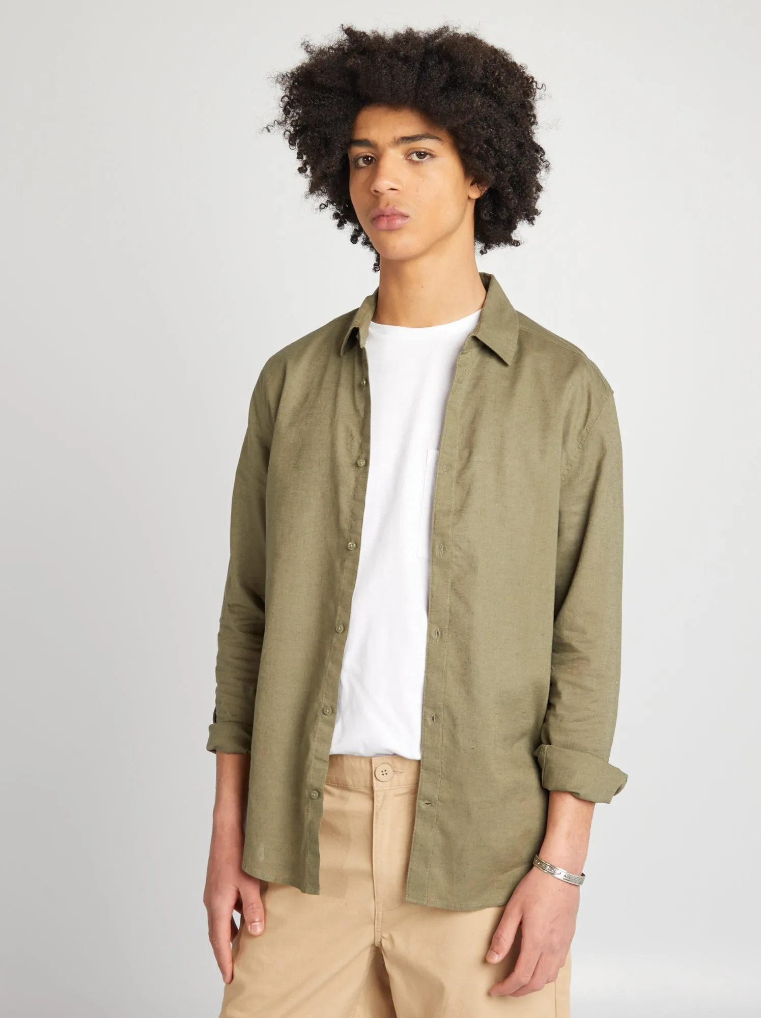 Camicia tinta unita in lino - VERDE