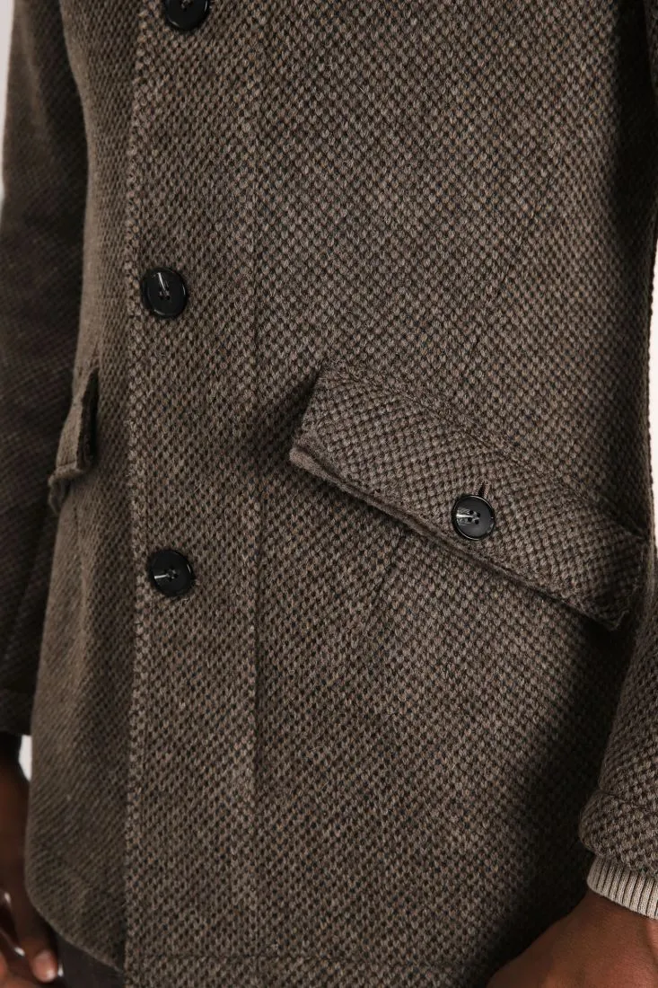 Cappotto con cappuccio, abbottonatura e tasche oblique