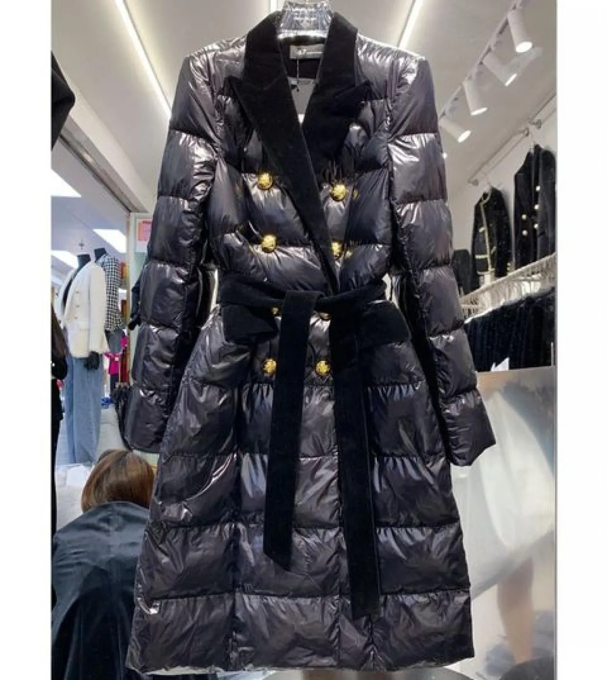 Cappotto di design invernale 2023 di alta qualità più recente da donna Cappotto lungo in piumino con giunture in velluto a doppi