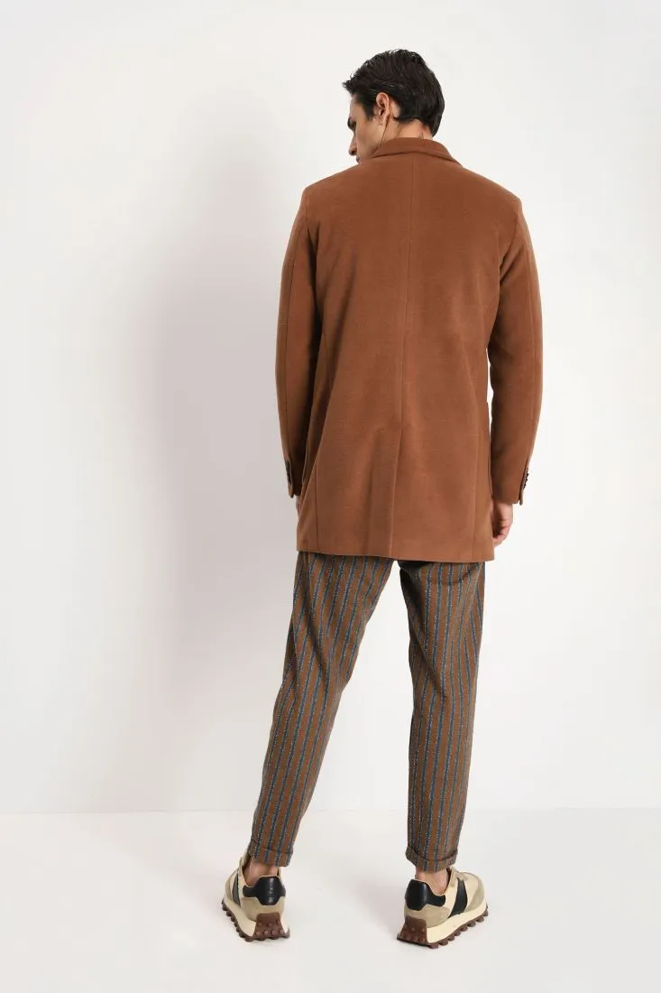Cappotto doppiopetto monocolour con tasche applicate