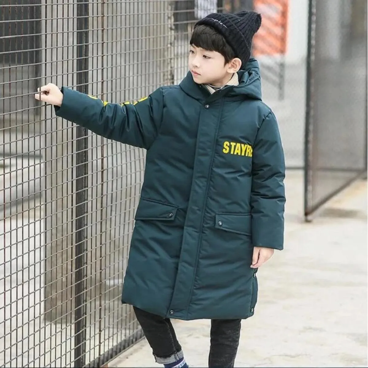 Cappotto lungo da ragazzo invernale di alta qualità da 30 gradi Cappotto da neve Tuta da neve Parka con cappuccio spesso Giacca