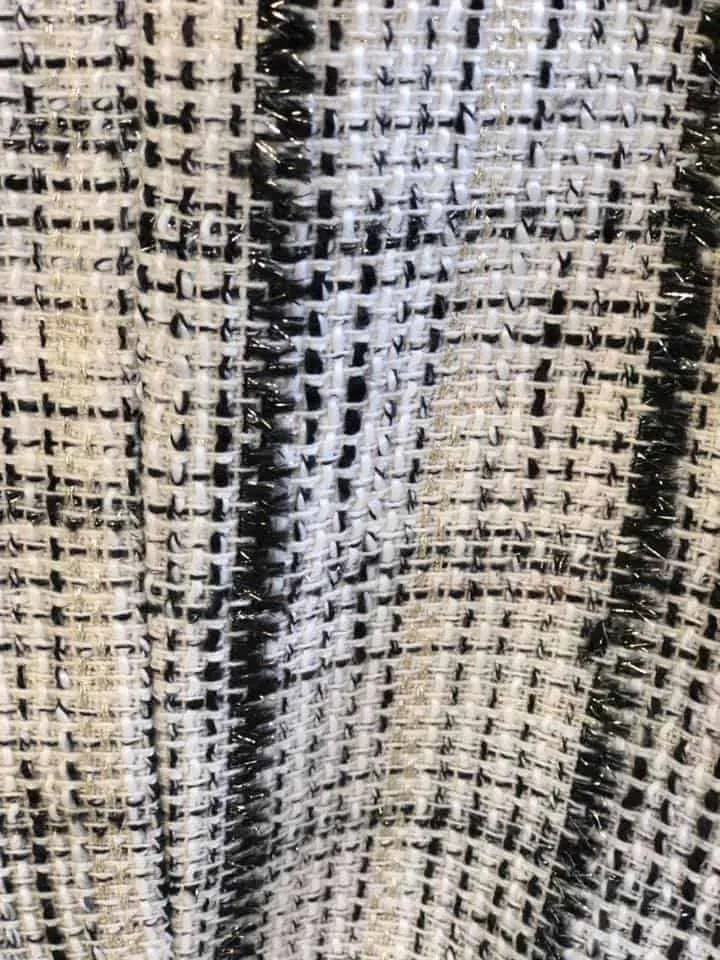 Completo elegante in tessuto bouclé