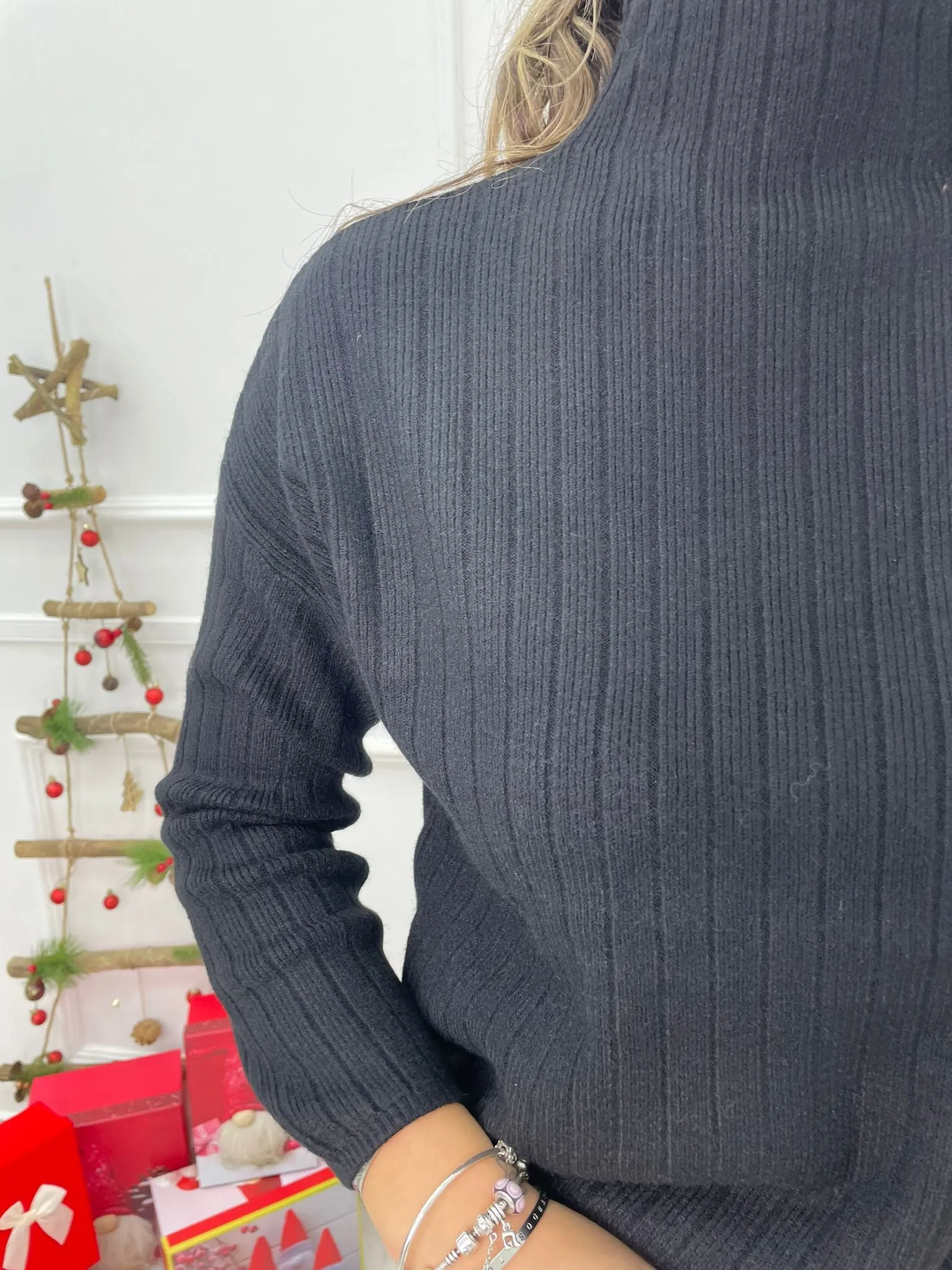 Coordinato 2 pezzi a coste con maglione collo alto