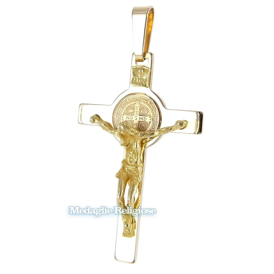 Croce di San Benedetto in oro giallo con medaglia