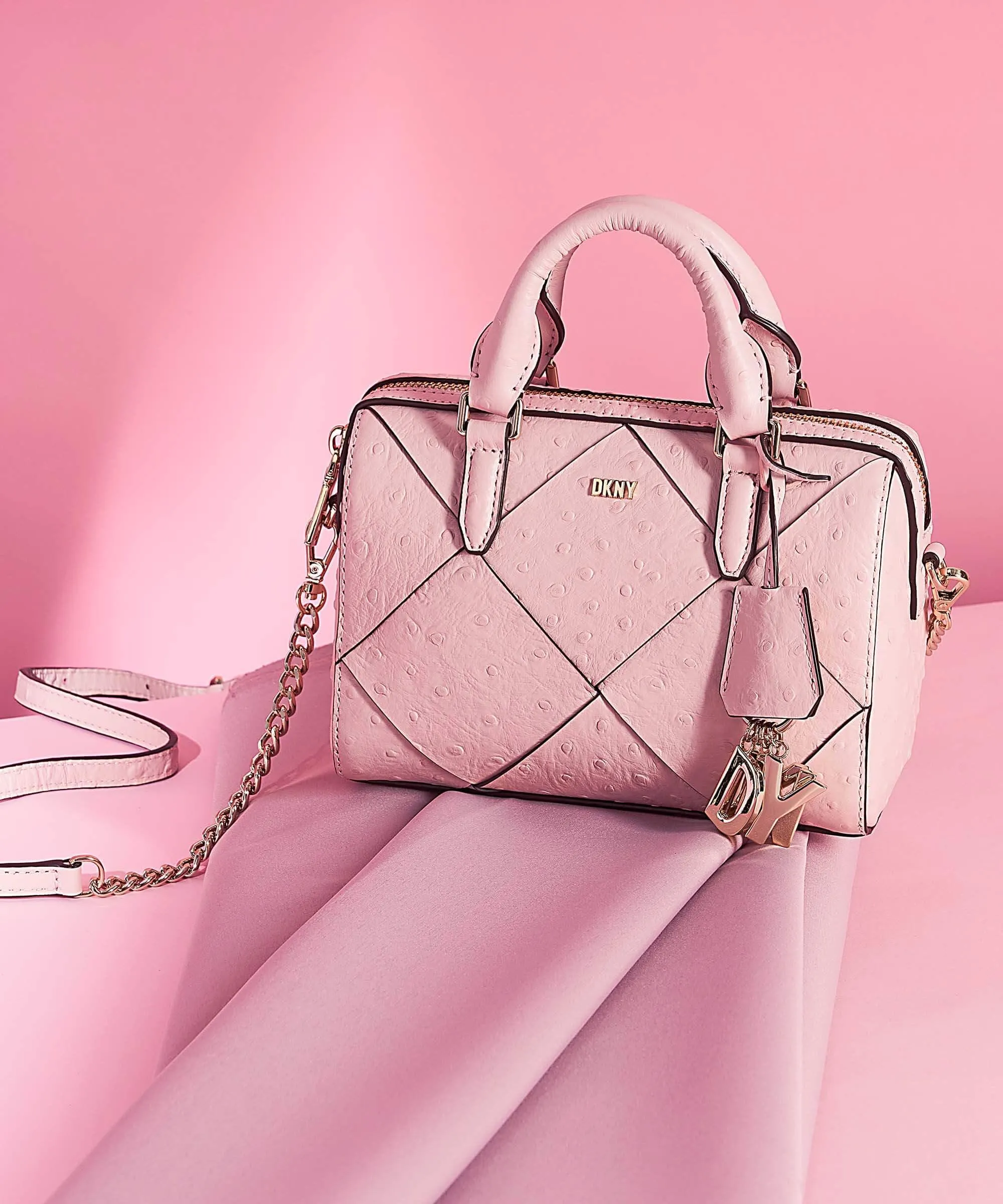  DKNY Paige Borsa a mano pelle di vacchetta finemente grana rosa  