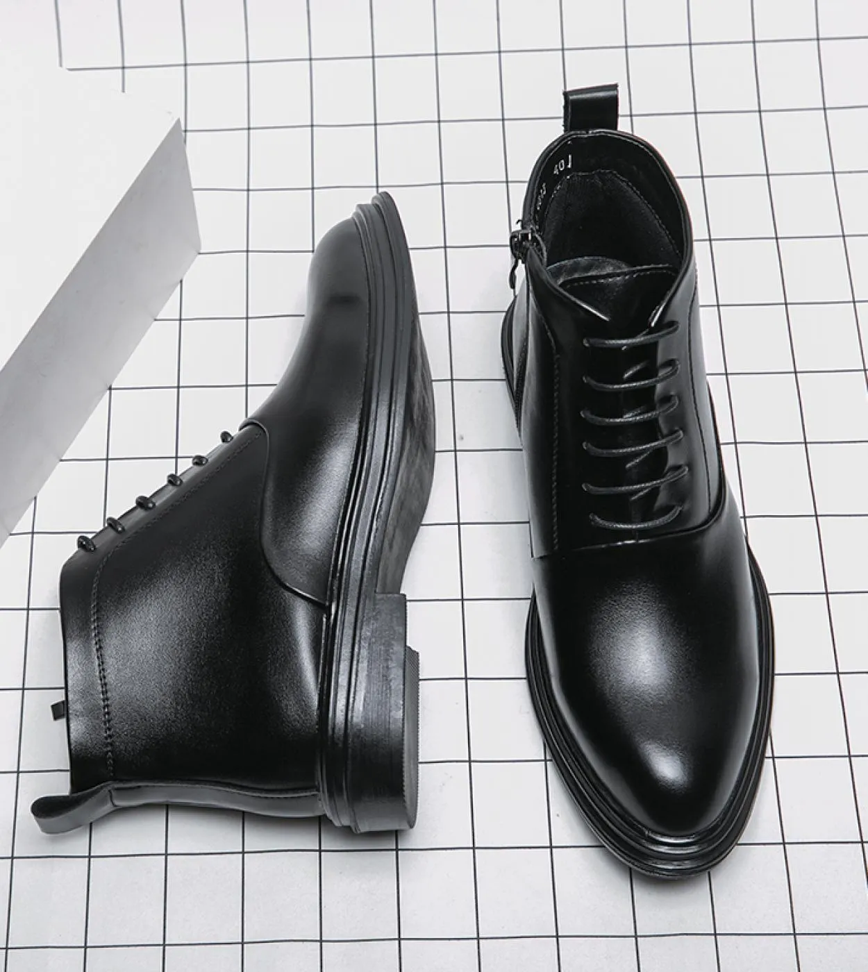Eleganti stivali Chelsea Scarpe da uomo a punta di alta qualità Abito classico per il tempo libero Stivali in pelle da uomo form