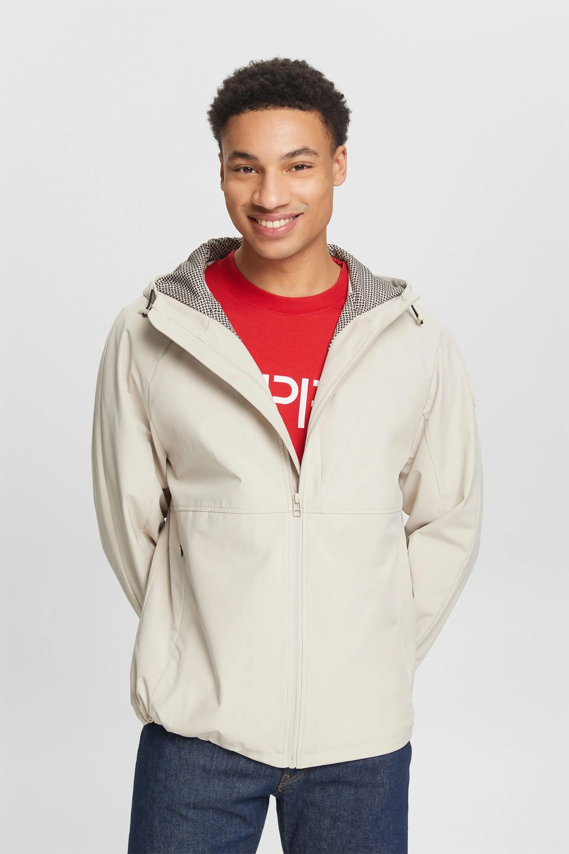 Giacca softshell con cappuccio