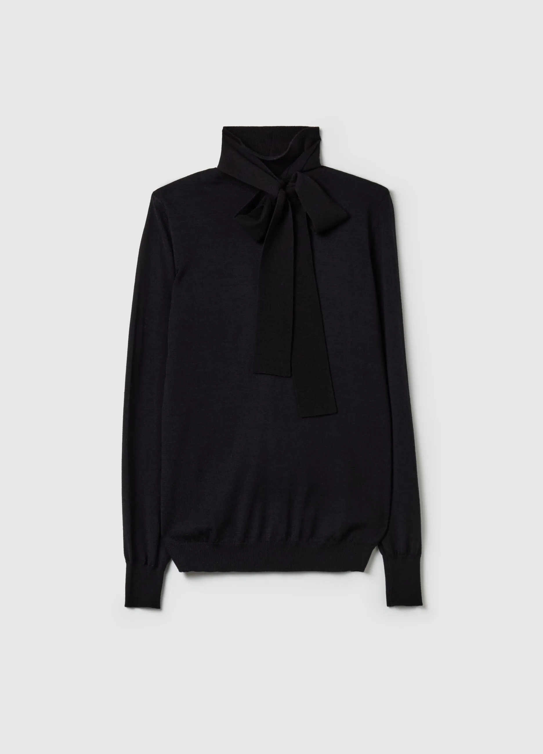 Maglia a collo alto con foulard
