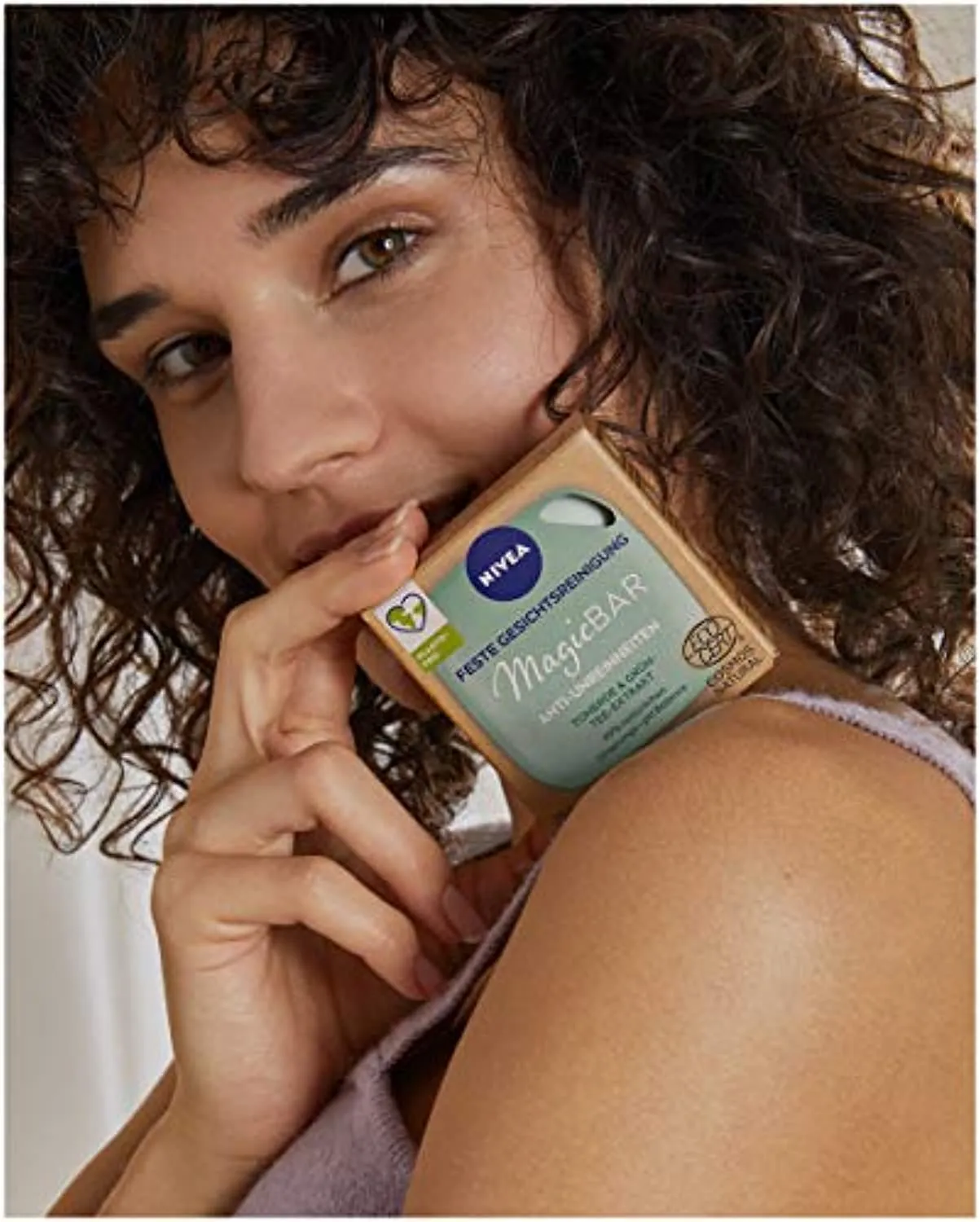 NIVEA MagicBar - Detergente per il viso fisso, anti-impurità (75 g), pulisce e opacizza la pelle, cosmetico naturale certificato