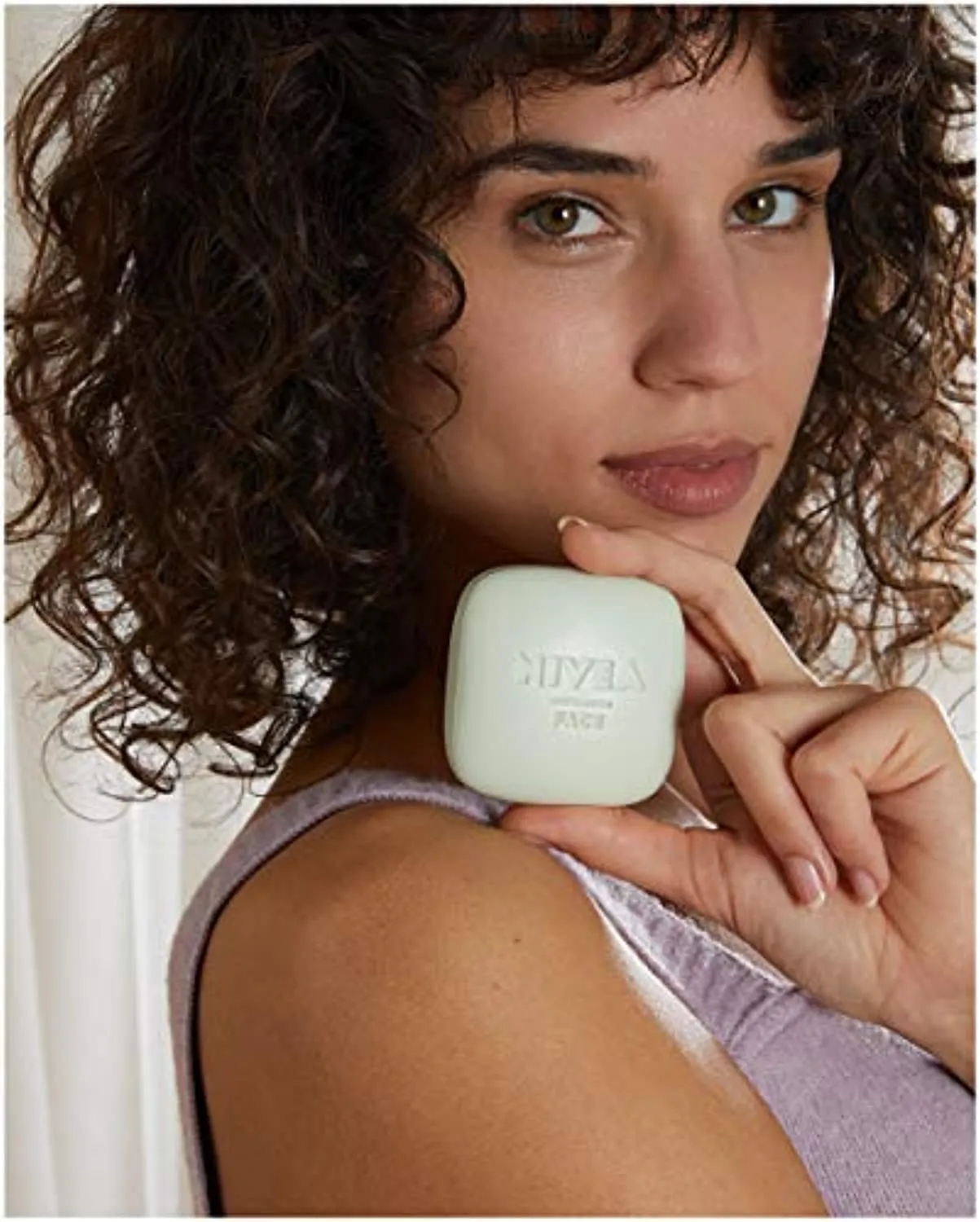 NIVEA MagicBar - Detergente per il viso fisso, anti-impurità (75 g), pulisce e opacizza la pelle, cosmetico naturale certificato