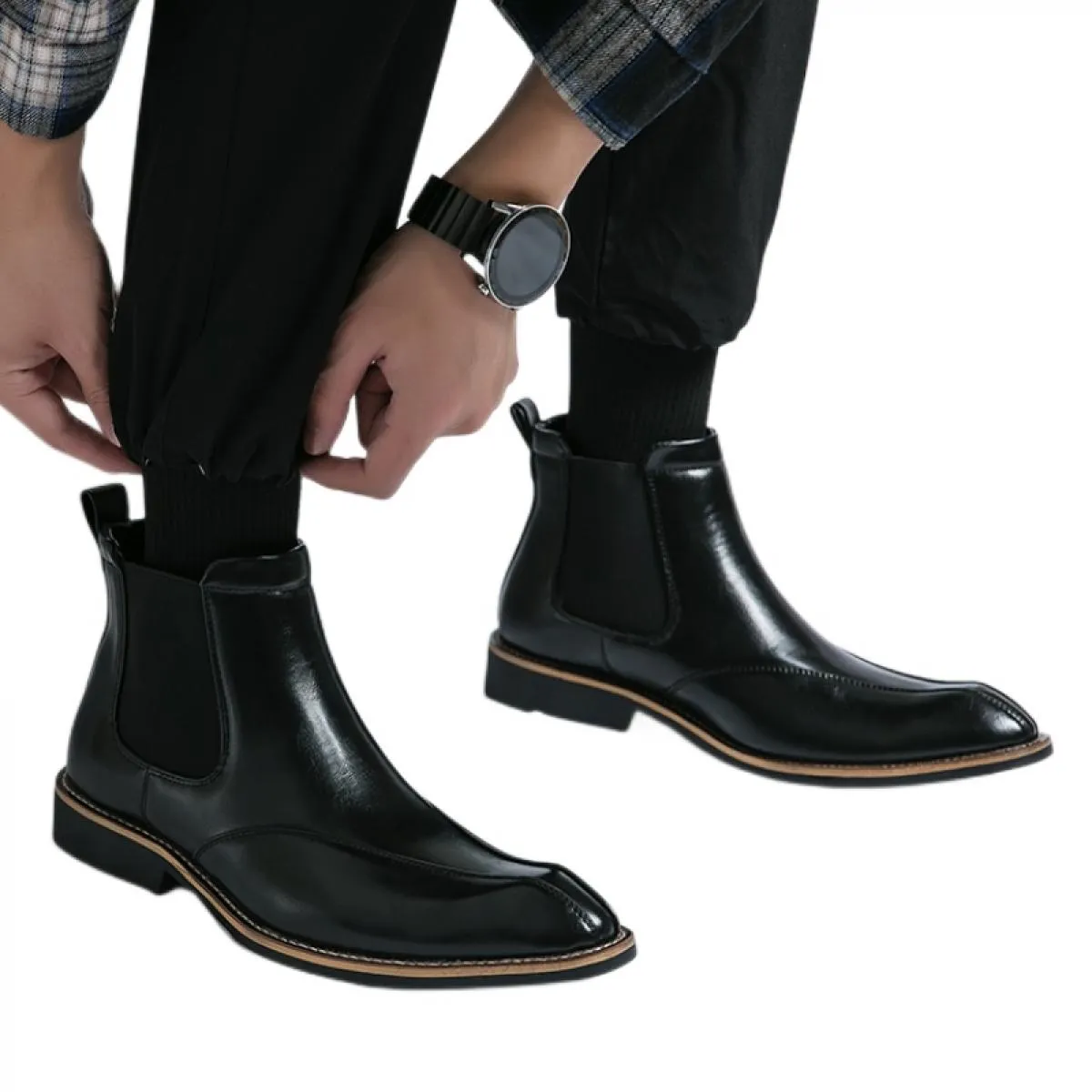 Nuovi stivali Chelsea da uomo neri Stivali fatti a mano formali alla moda Scarpe da lavoro con punta quadrata Stivali da uomo co