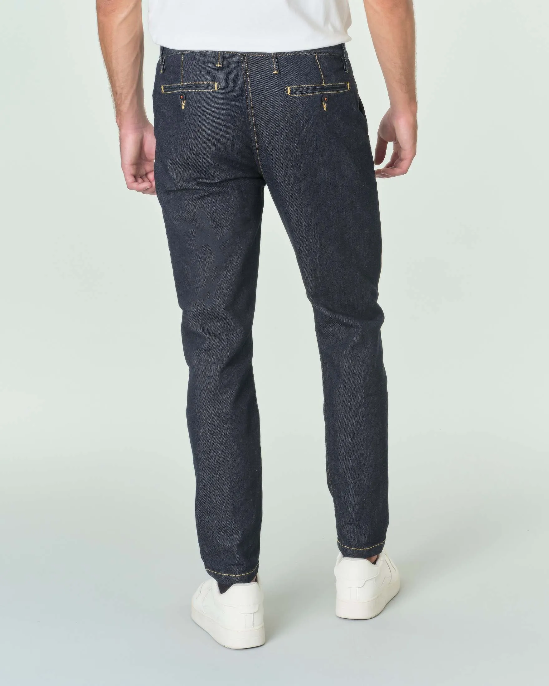Pantalone chino in denim lavaggio scuro