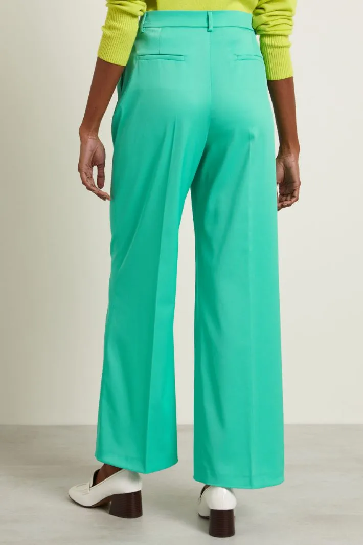 Pantaloni a palazzo con pinces