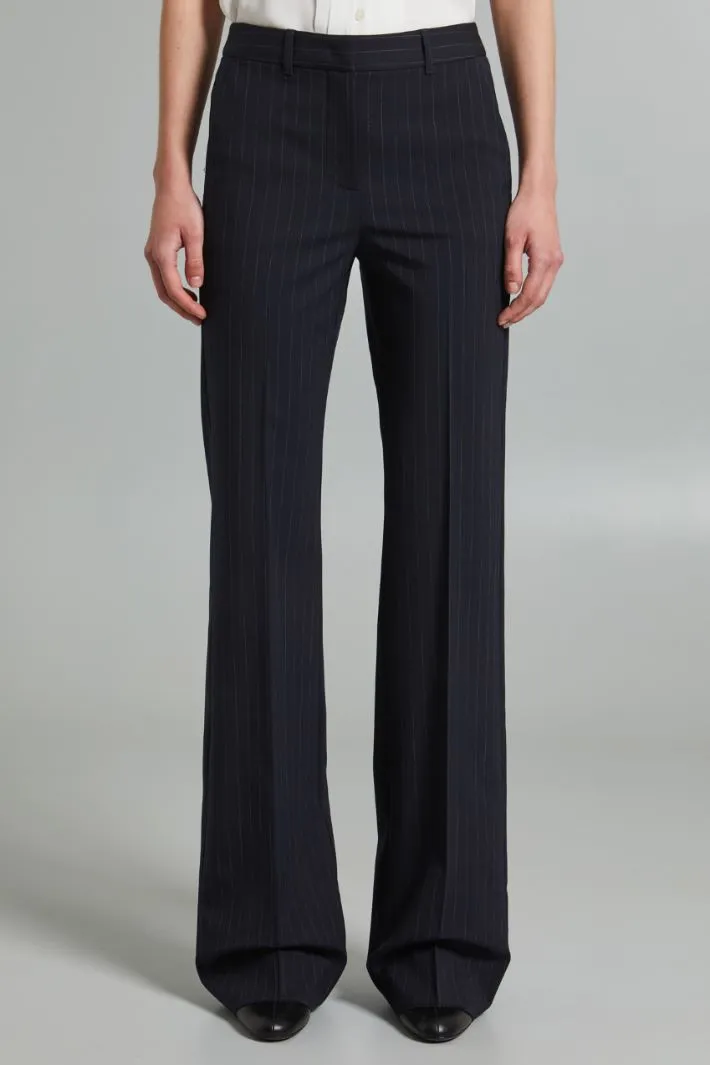 Pantaloni a palazzo in saglia