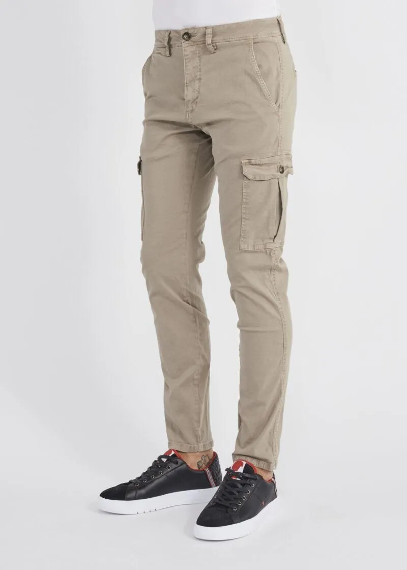 Pantaloni cargo in gabardina stretch