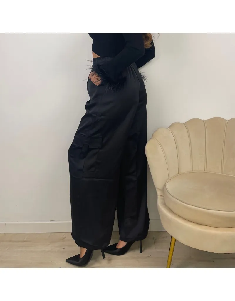 PANTALONI CARGO SATIN NERI
