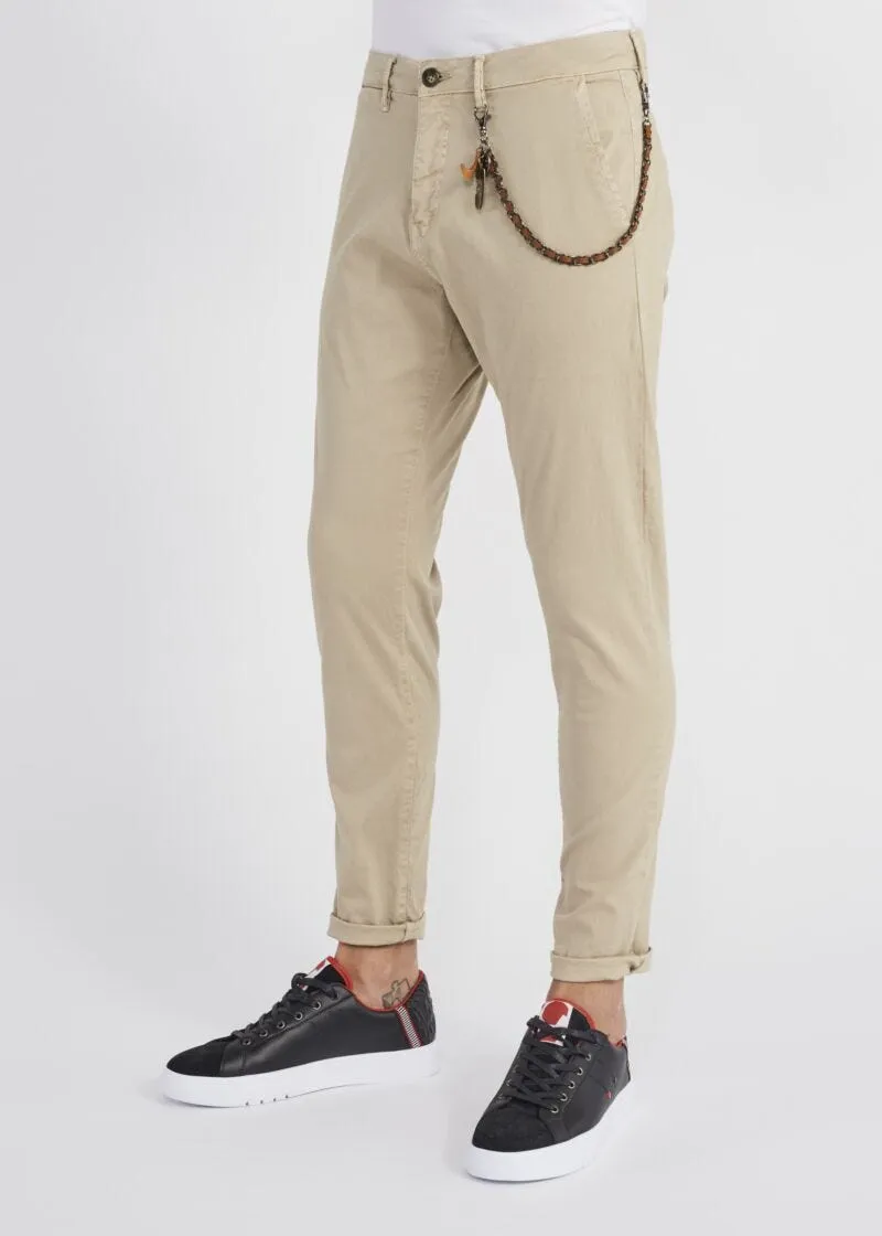 Pantaloni chino in gabardina stretch