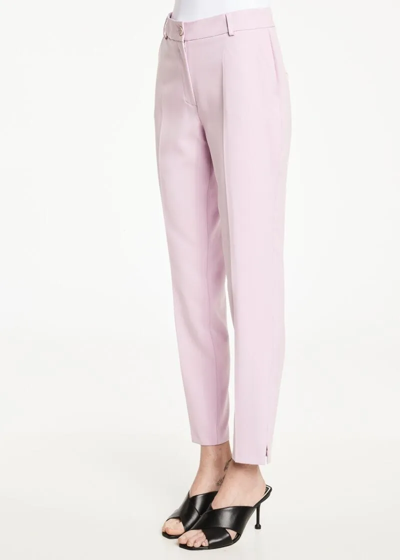 Pantaloni con piega stirata