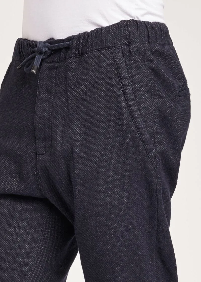 Pantaloni jogging con tasche