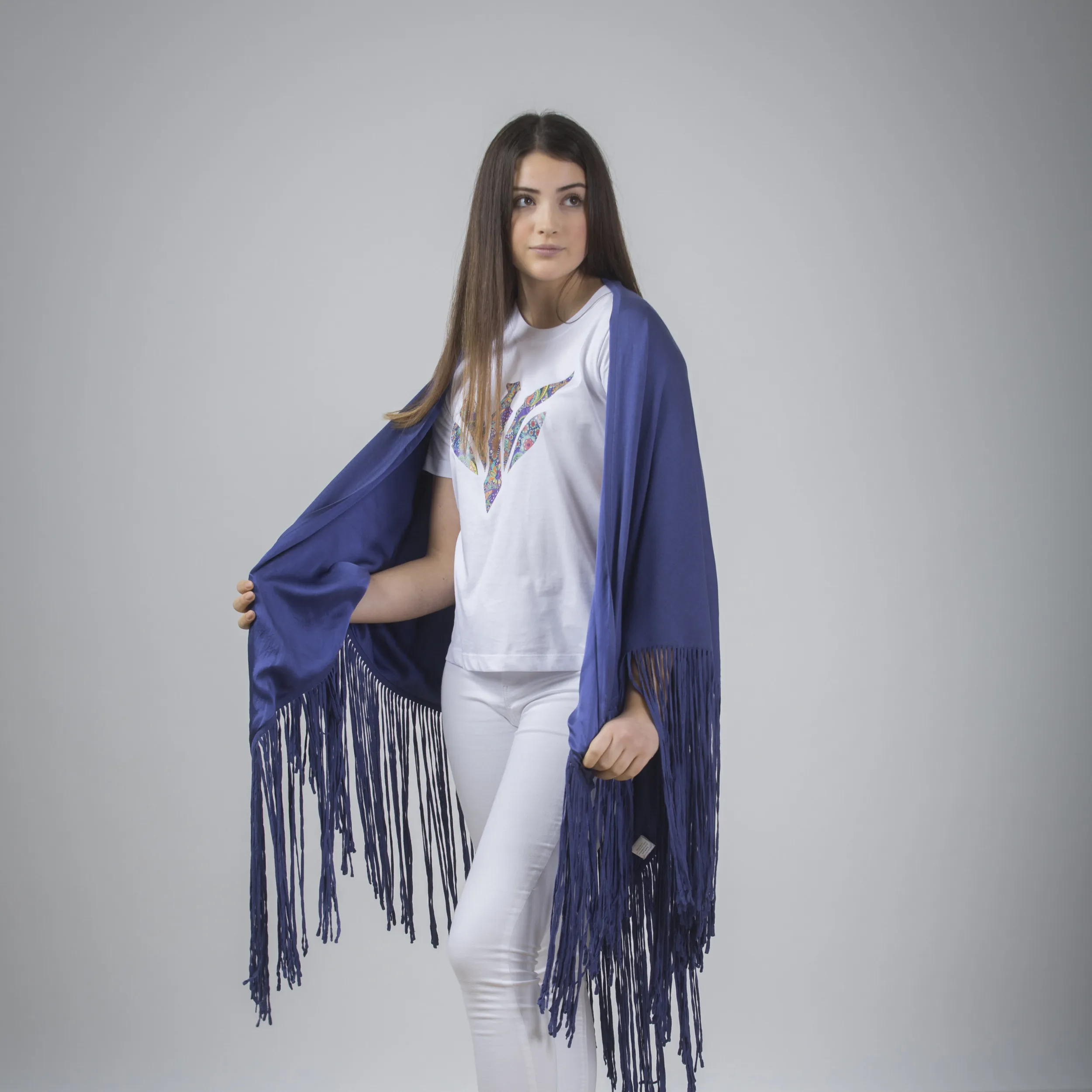 Poncho con frange in seta e cotone