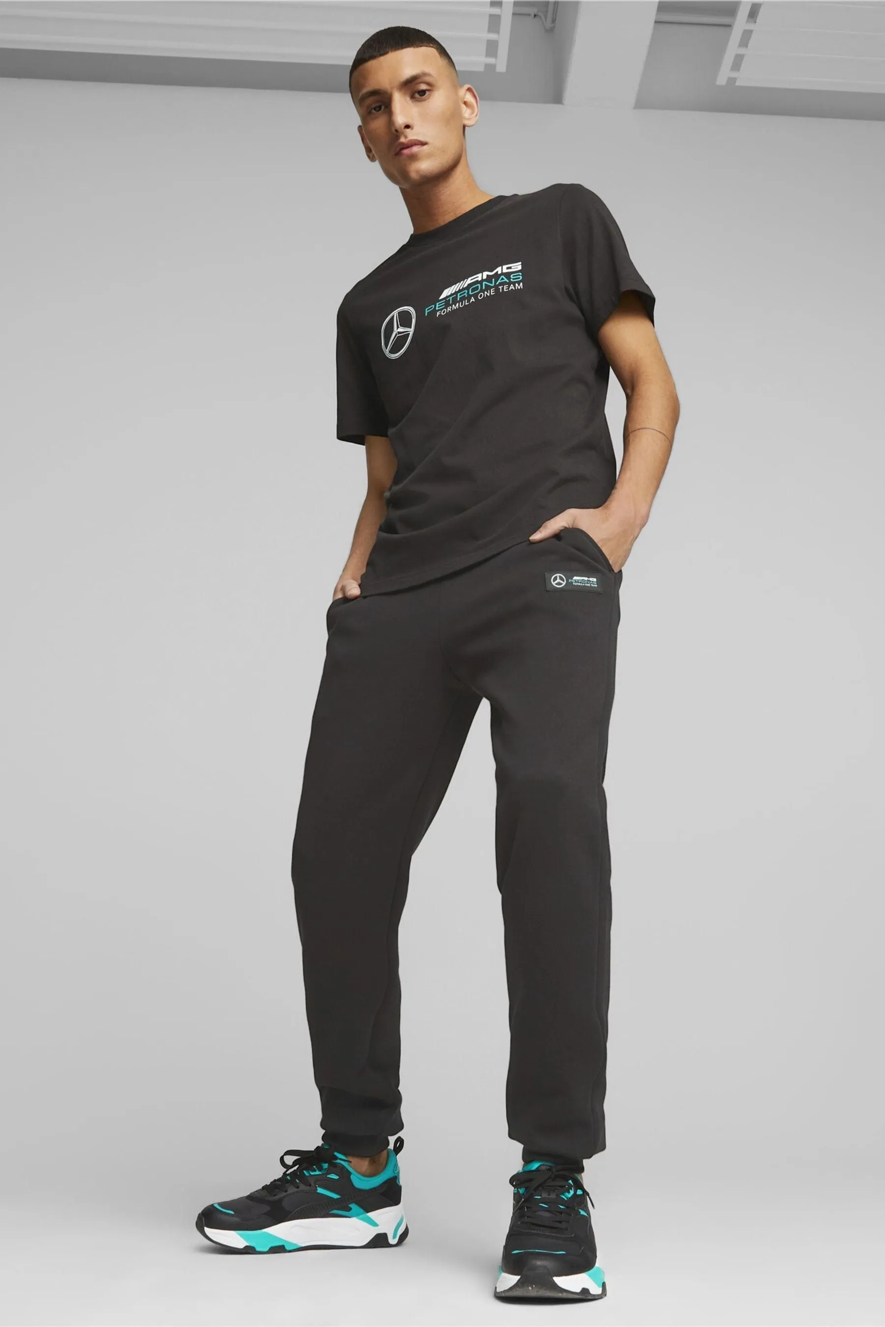 Puma - Uomo felpa Mercedes-AMG PETRONAS - Pantaloni da jogging Uomo in felpa sportiva Mercedes-AMG