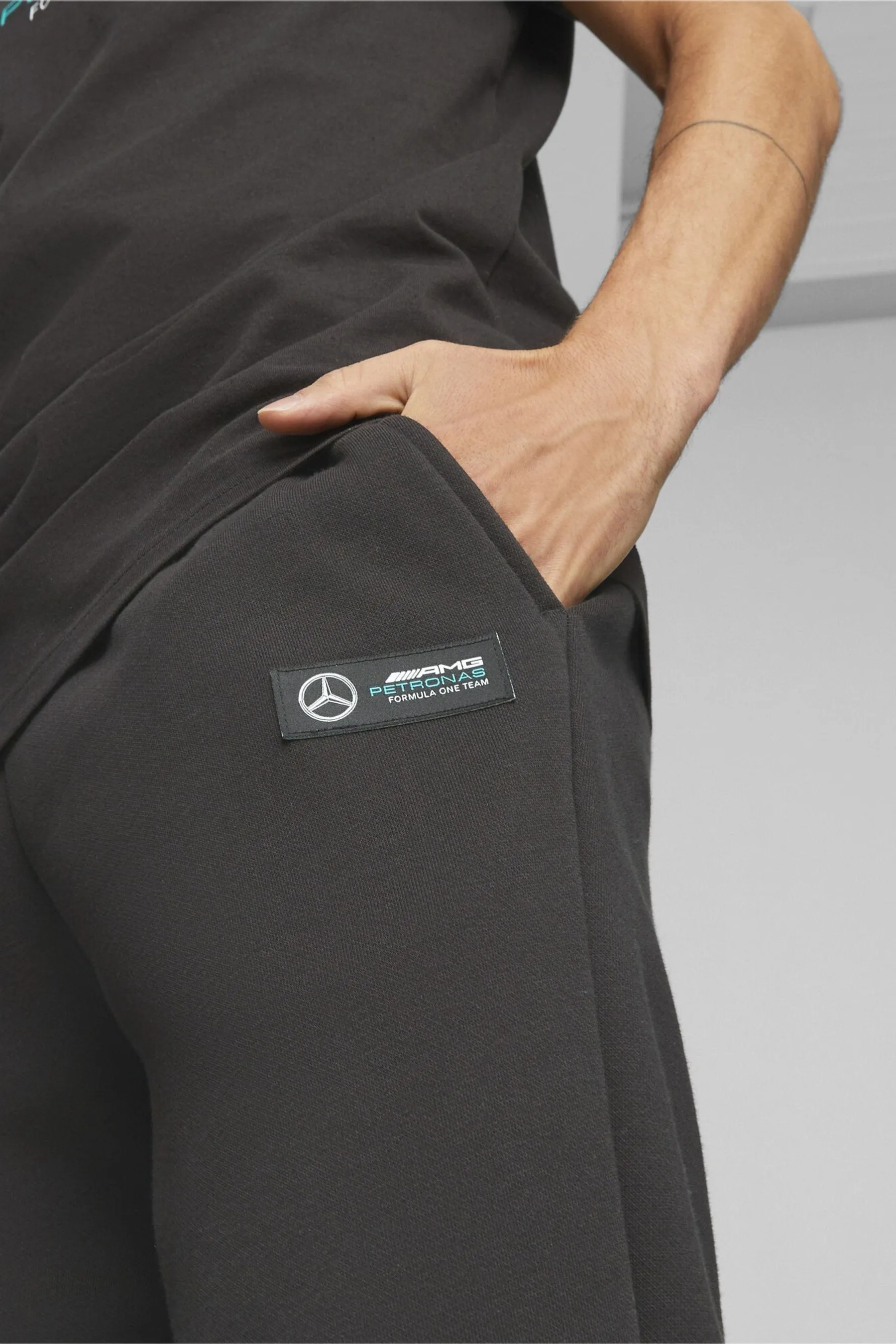 Puma - Uomo felpa Mercedes-AMG PETRONAS - Pantaloni da jogging Uomo in felpa sportiva Mercedes-AMG