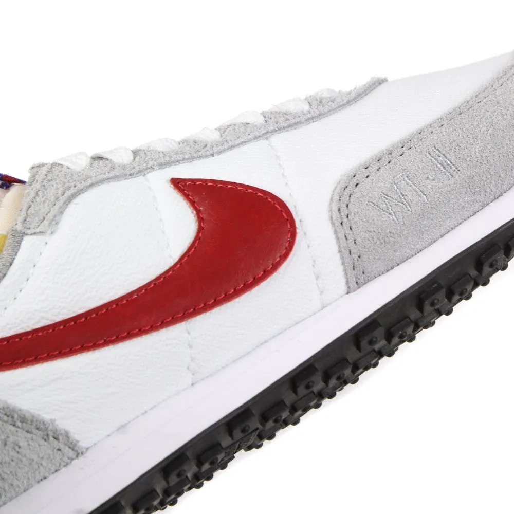 Scarpa Bassa Uomo Waffle Trainer 2 White/gym Red/lt Smoke/hiper Royal