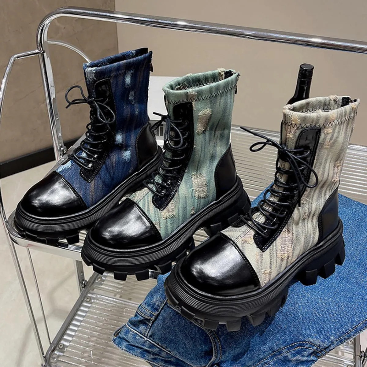 Scarpe con plateau da donna stivali Chelsea con tacco medio inverno 2023 stivali da moto moda nuova tendenza Goth Casual Lace Up