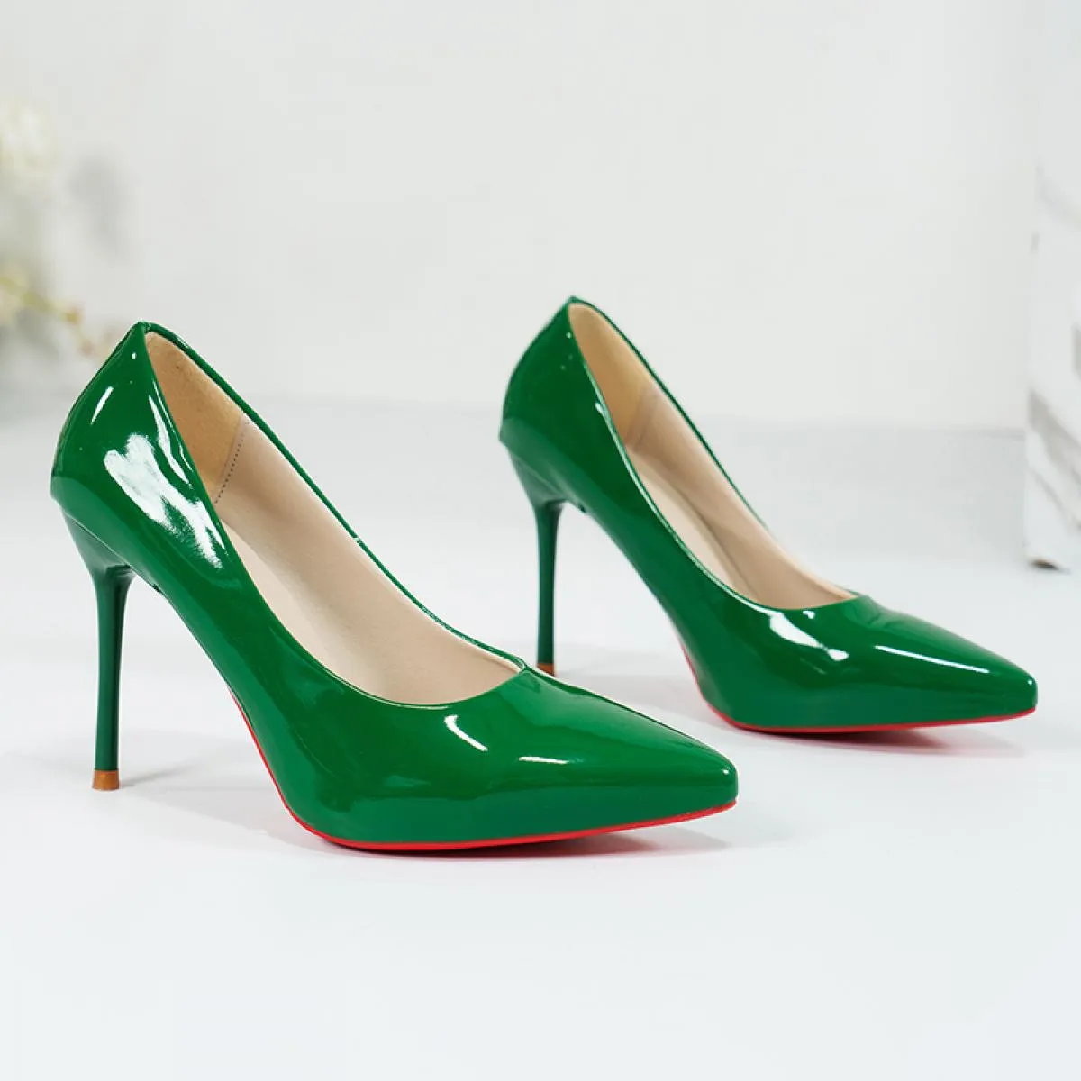 Scarpe da donna Décolleté a punta Abito in pelle verniciata Scarpe con tacco alto Scarpe con tacco da sposa Zapatos Mujer Décoll