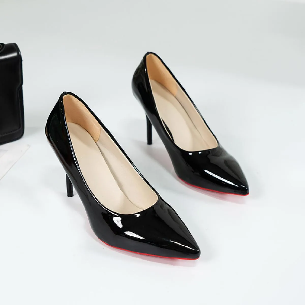Scarpe da donna Décolleté a punta Abito in pelle verniciata Scarpe con tacco alto Scarpe con tacco da sposa Zapatos Mujer Décoll