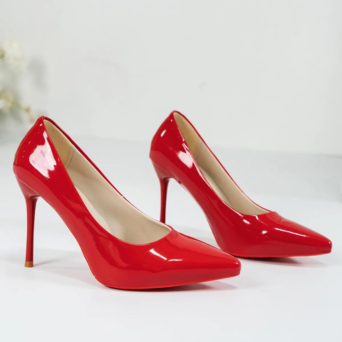Scarpe da donna Décolleté a punta Abito in pelle verniciata Scarpe con tacco alto Scarpe con tacco da sposa Zapatos Mujer Décoll