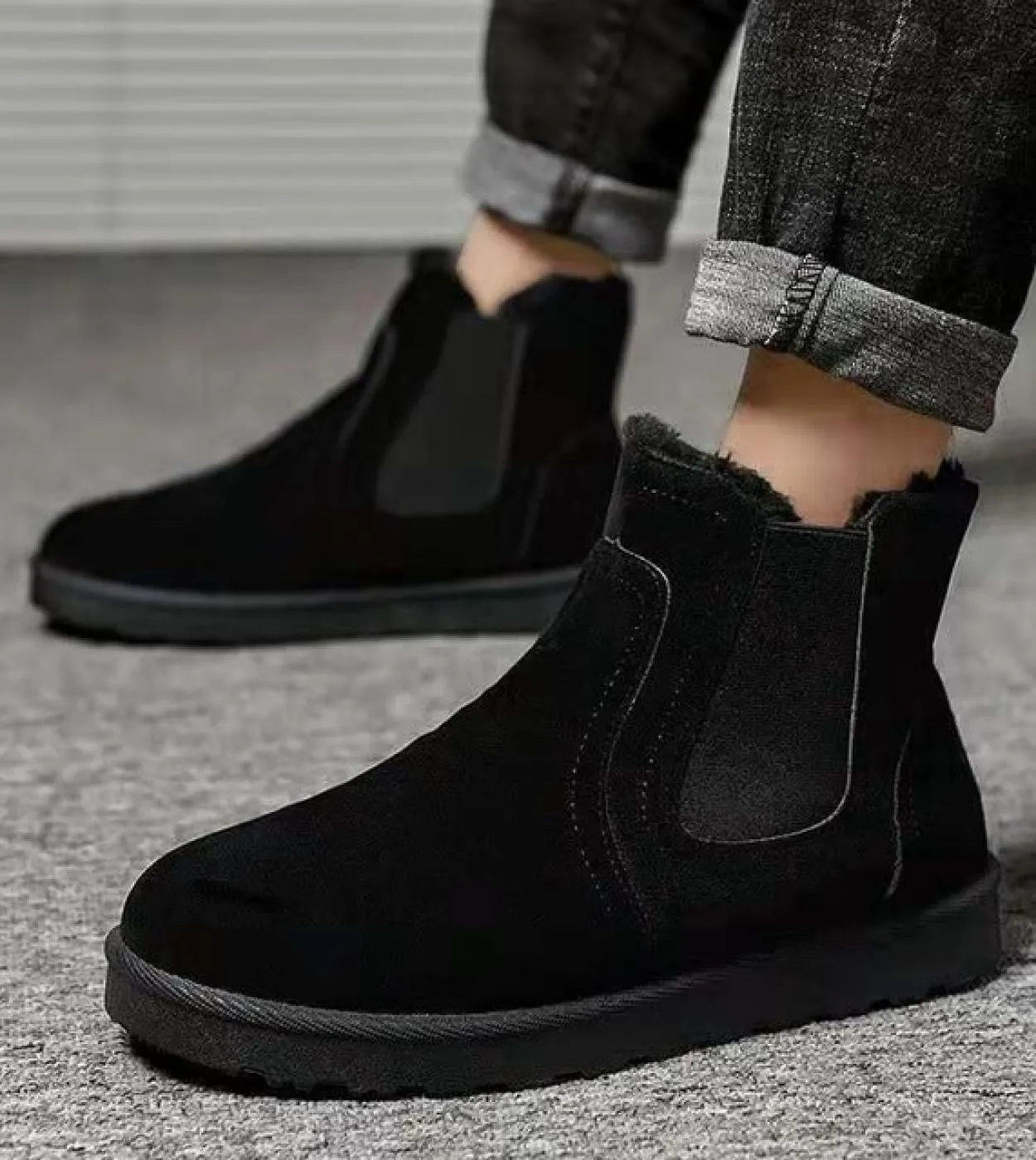 Scarpe da uomo Inverno Nuove scarpe alte Stivali corti da uomo Stivali da neve caldi Stivali piatti Botas Chaussure Homme Stival