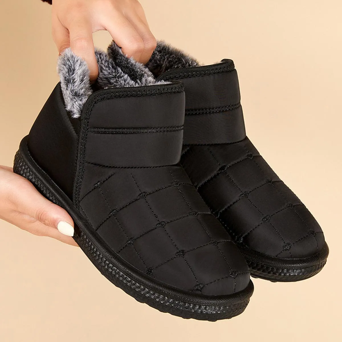 Scarpe di cotone Donna Inverno 2023 Stivali da donna Stivali caldi di cotone da donna Stivali da neve imbottiti casual Piattafor