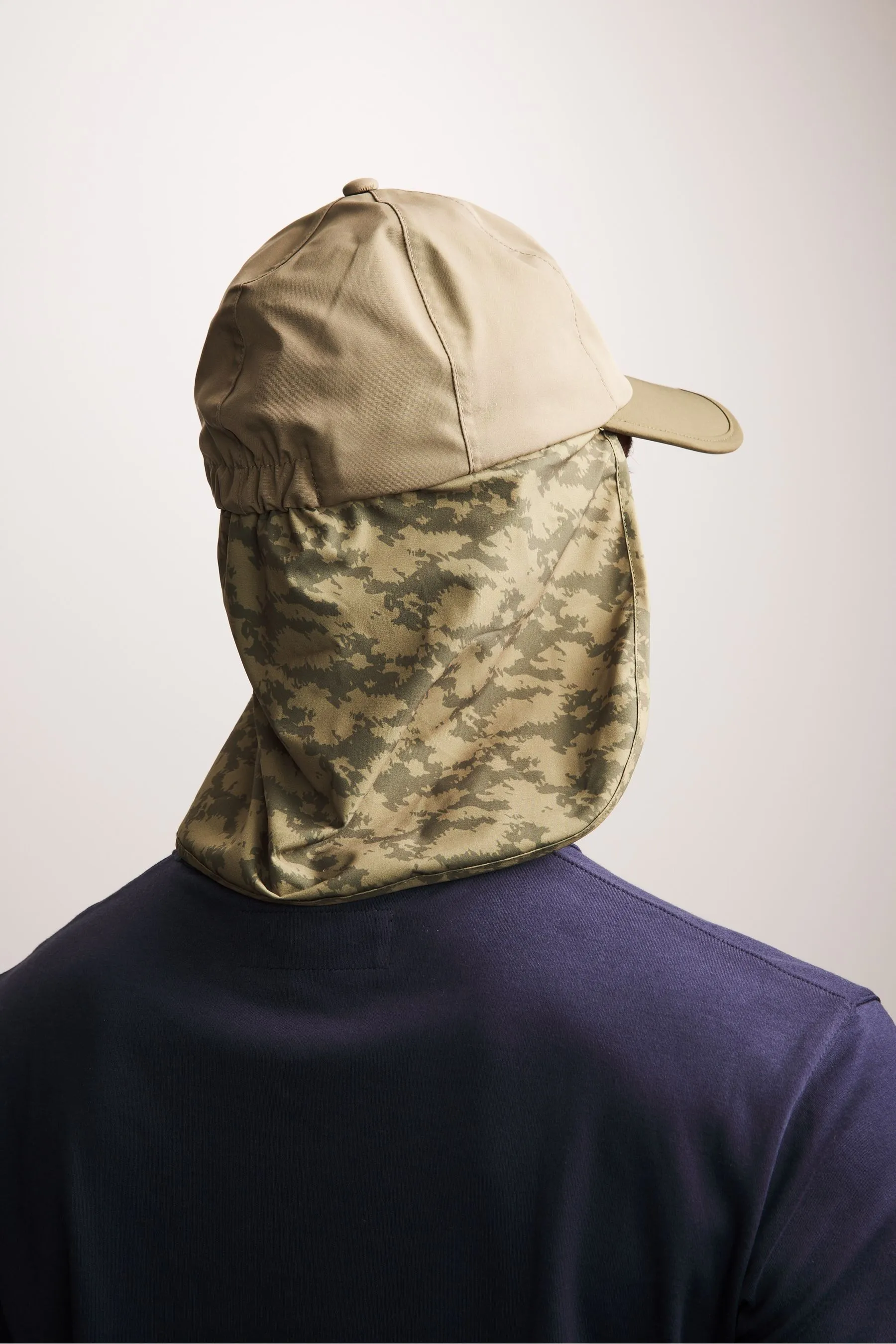 Sealkinz Outwell - Cappellino a punta impermeabile ripiegabile con Protezione sullo scollo    