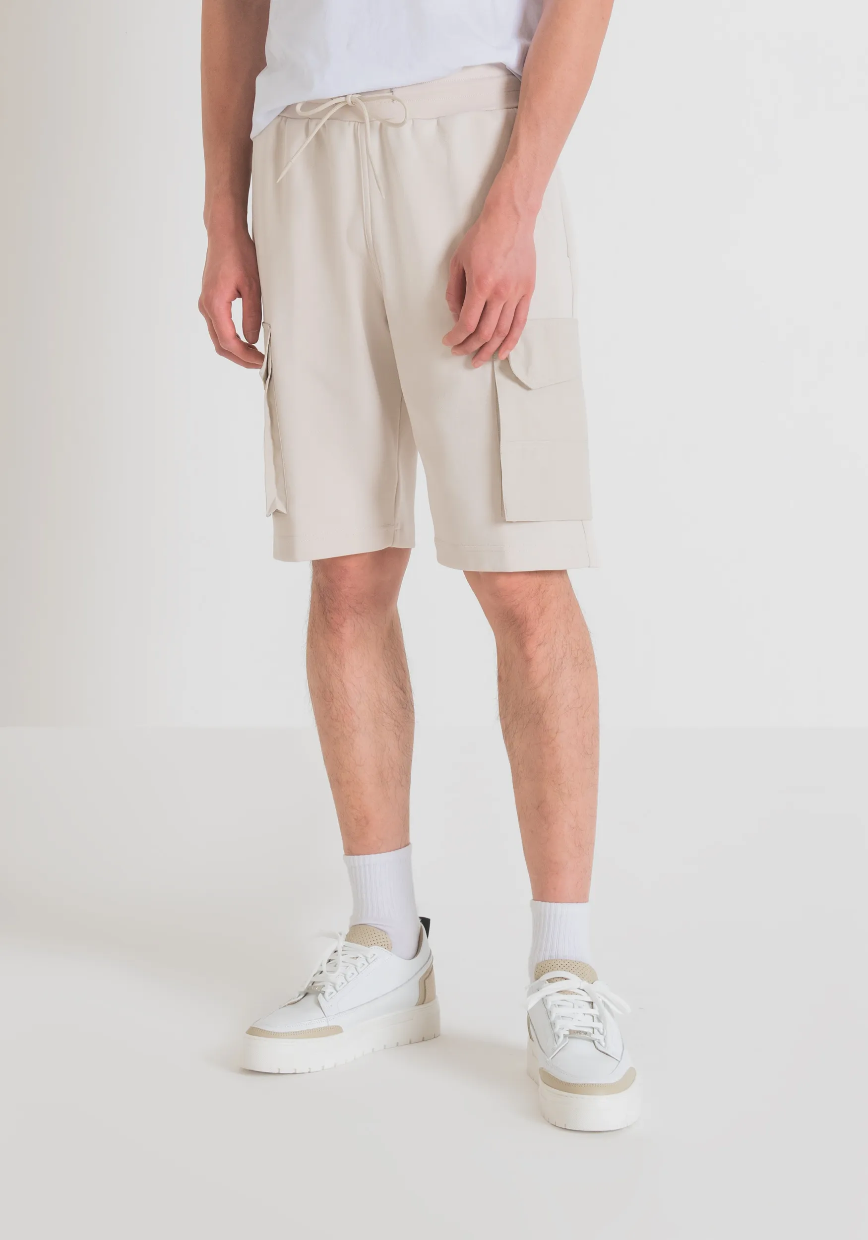 SHORTS REGULAR FIT IN FELPA MISTO COTONE CON TASCONI LATERALI