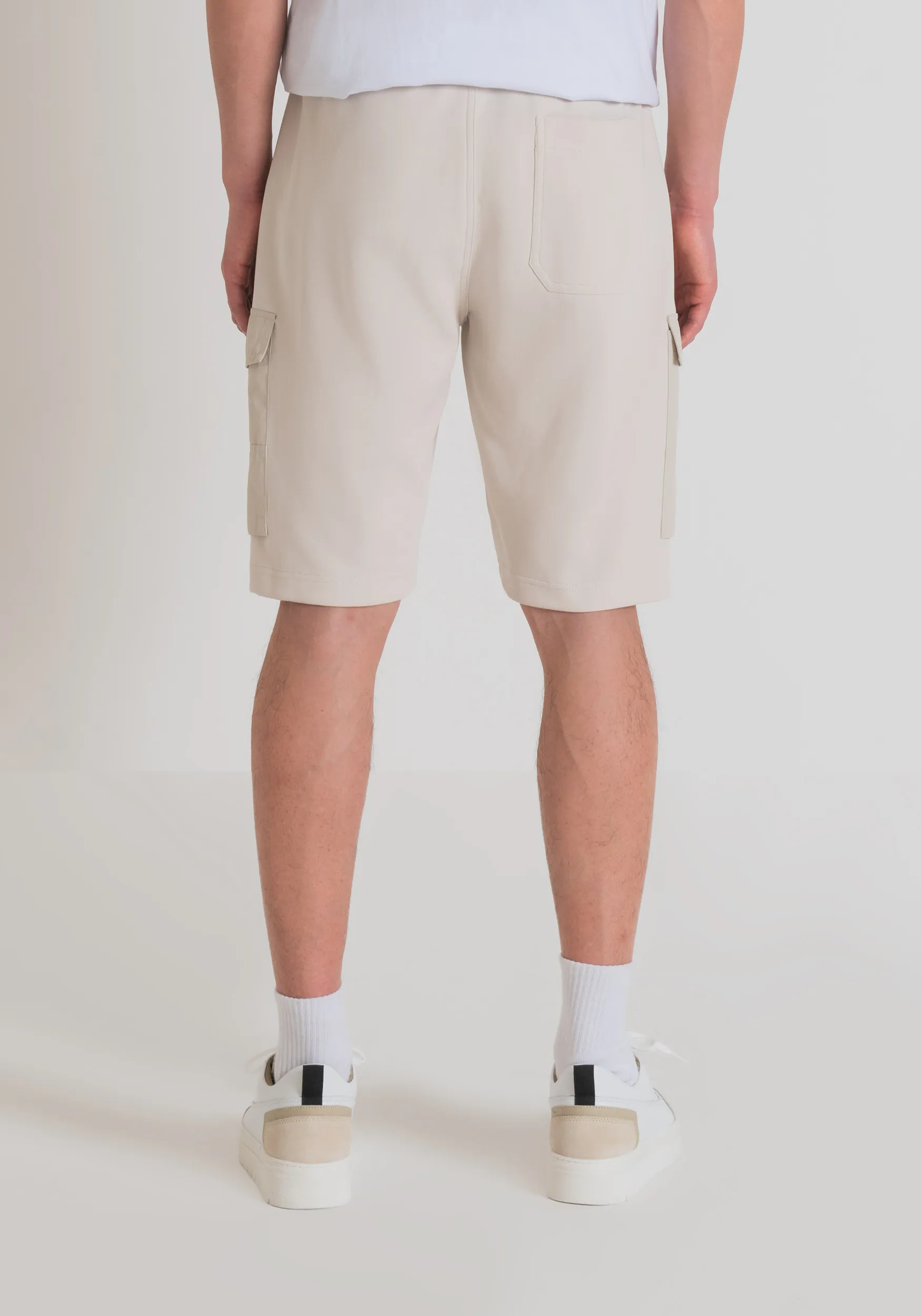 SHORTS REGULAR FIT IN FELPA MISTO COTONE CON TASCONI LATERALI