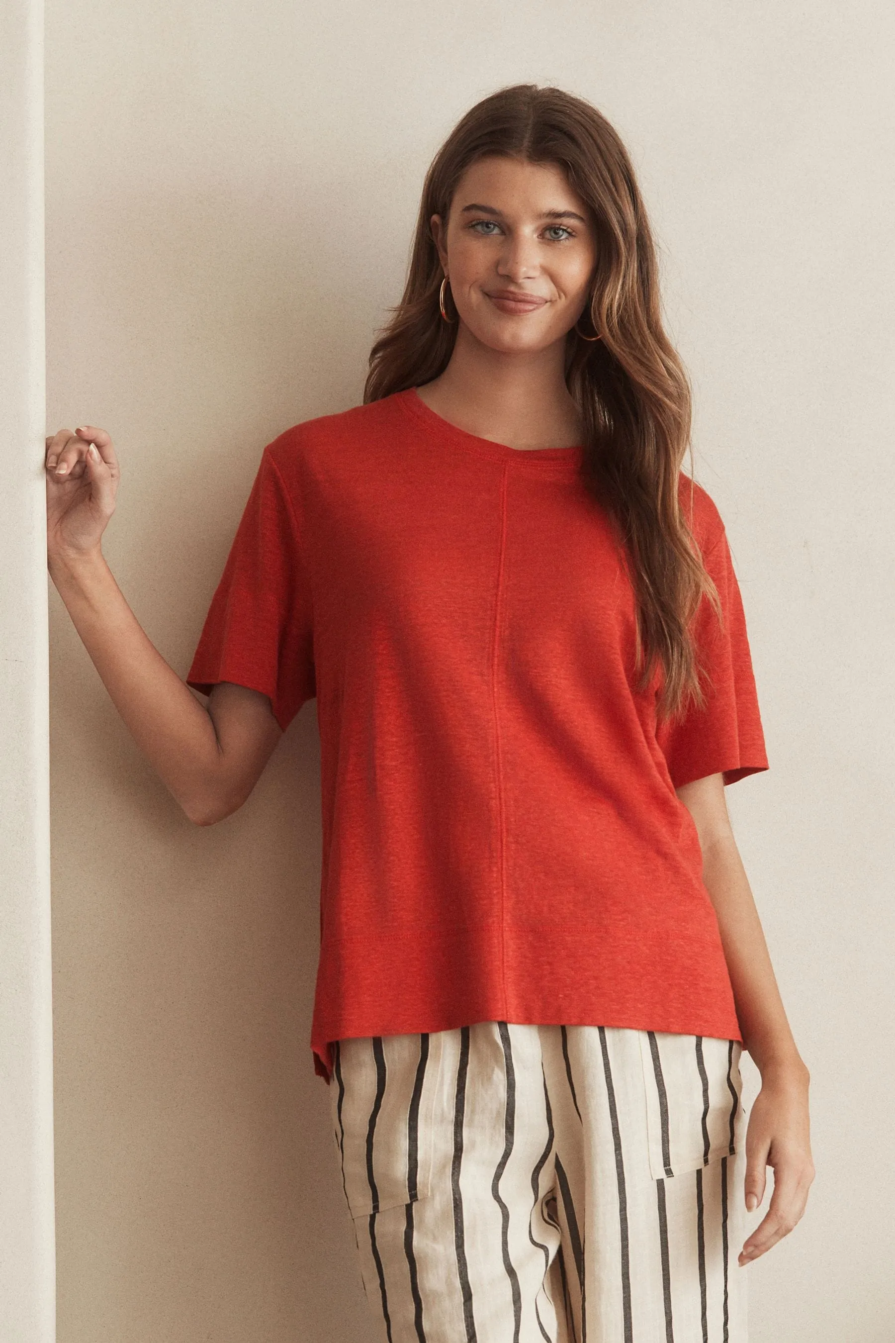 Slim Fit Premium 100% Linen Crew Neck Short Sleeve T-Shirt