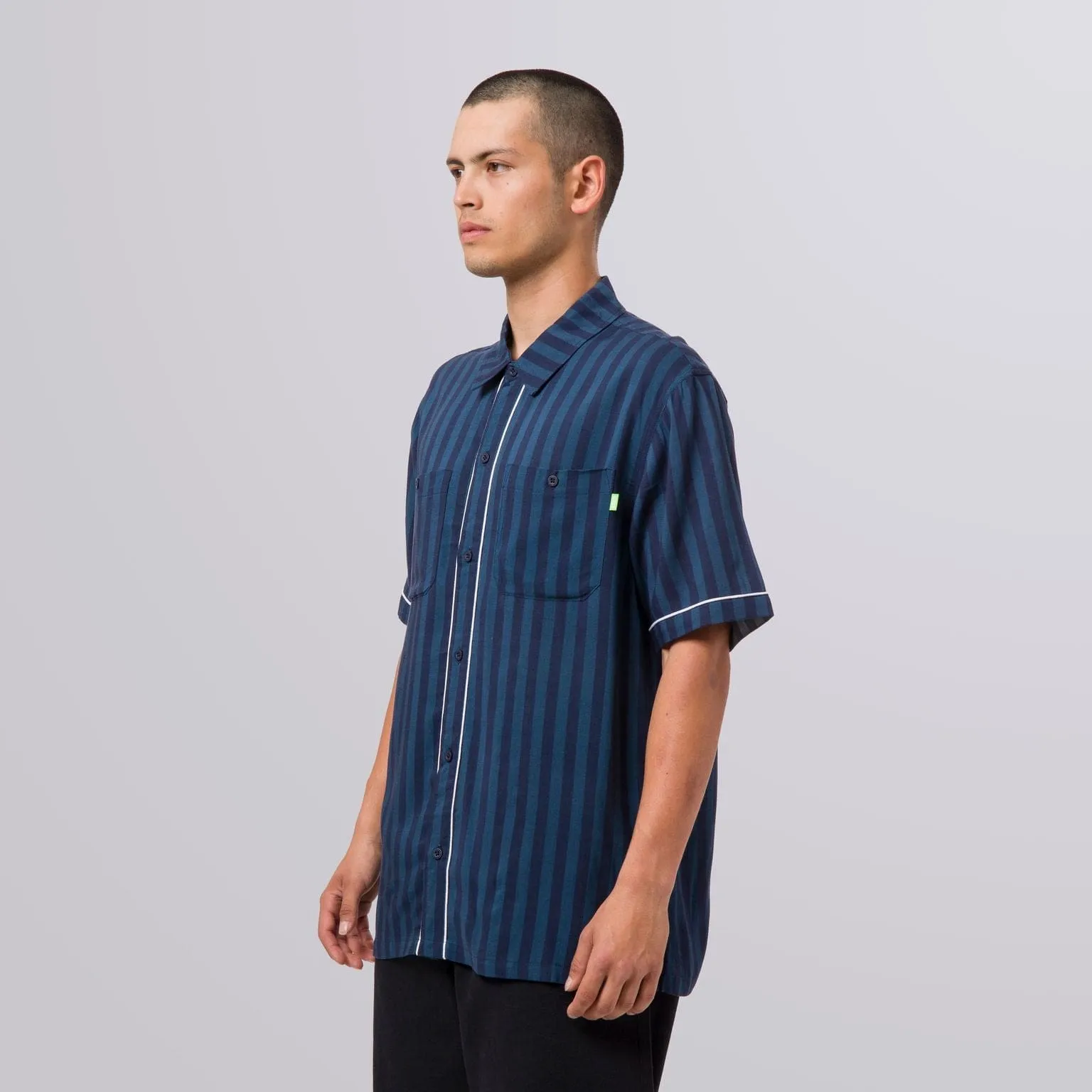 SOHO S/S WOVEN TOP - NAVY