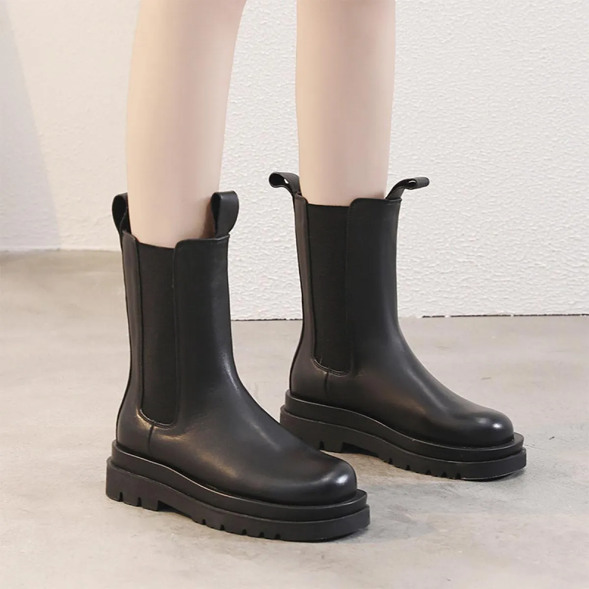 Stile moda donna stivali da moto punk scarpe in pelle di mucca nera adorabili stivali Chelsea da donna con piattaforma Botas Fem
