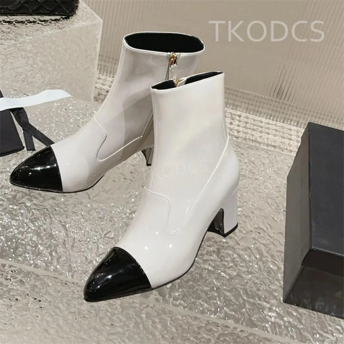 Stivali Chelsea con punta tonda e tacco alto di marca, da donna, in vera pelle verniciata, alla caviglia, Botas, da donna, con c