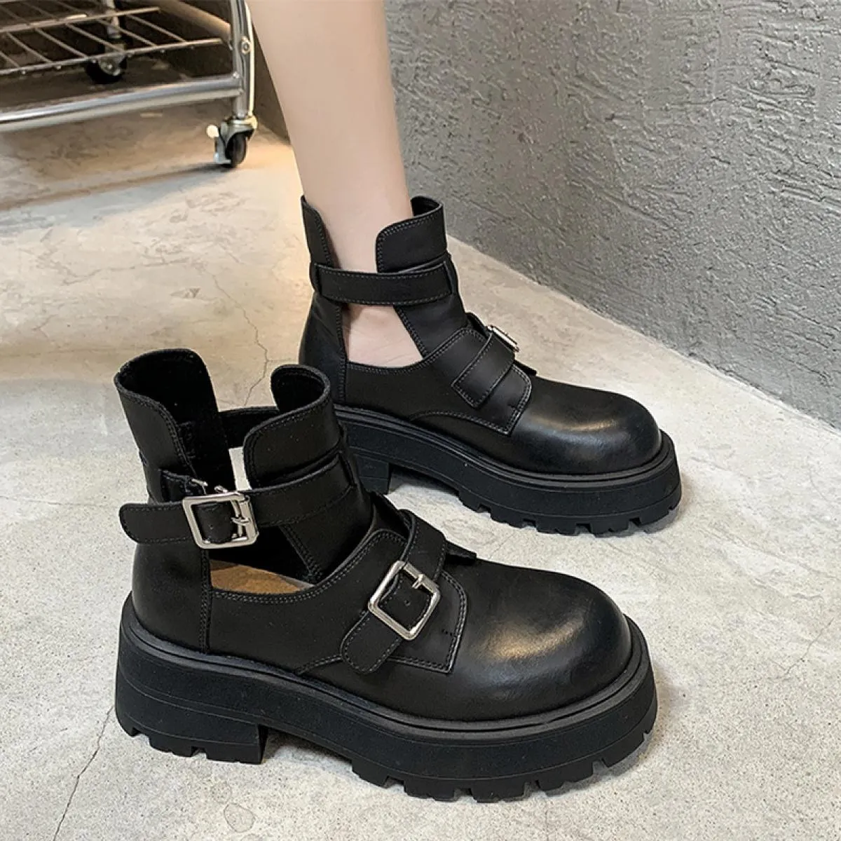 Stivali Chelsea da donna con plateau estivo alla caviglia Scarpe con tacco medio 2023 Stivali da moto casual Fad New Trend Goth