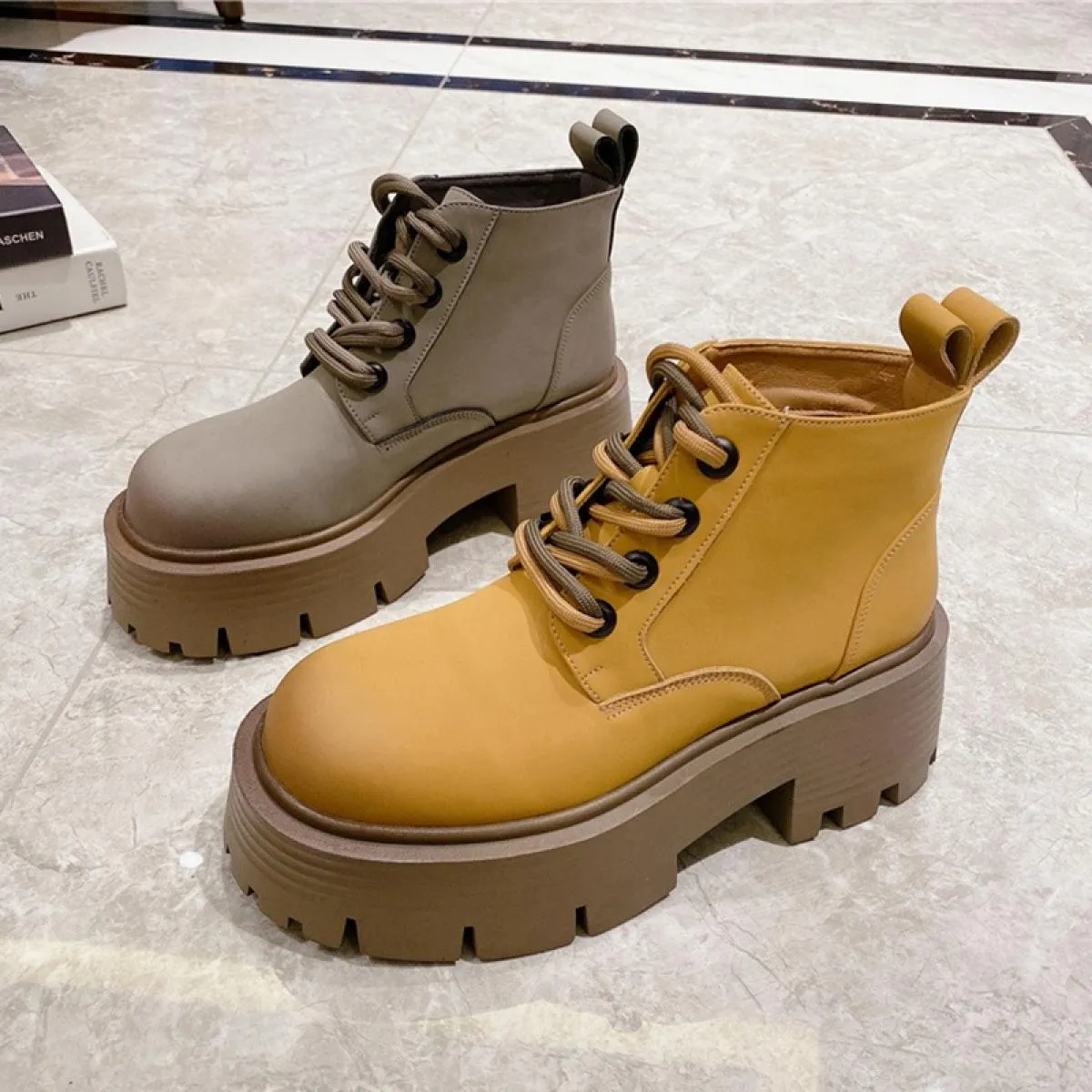 Stivali Chelsea da donna Scarpe con tacco medio Punk Inverno 2023 Nuova tendenza Moda Stivali da moto robusti Lace Up Casual Cha