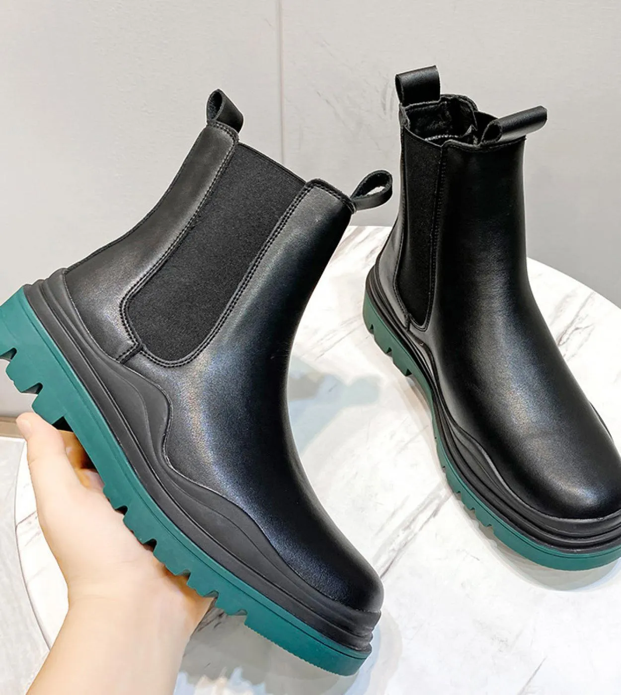 Stivali Chelsea da uomo con suola verde Stivali da camino da uomo nuovi Sneakers sociali da uomo Stivali da uomo da marito