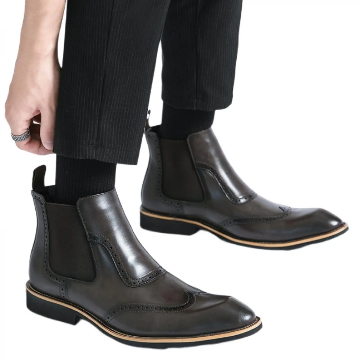 Stivali Chelsea da uomo nuovi Stivali formali fatti a mano con punta quadrata Scarpe da lavoro Stivali da uomo con spedizione gr